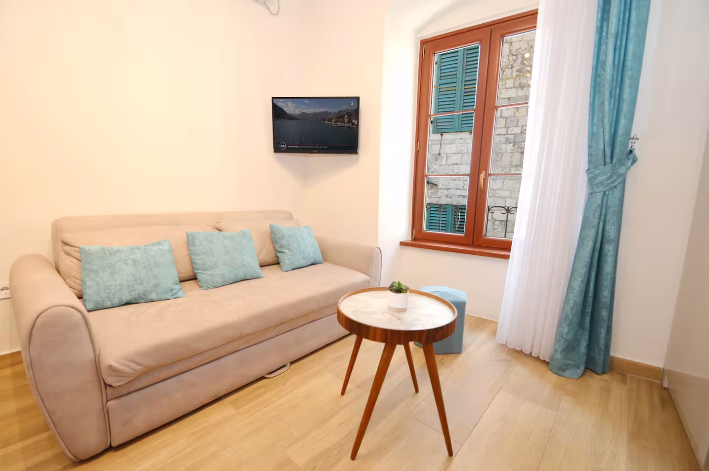 Nomos accommodation in Kotor Old Town – photo 2