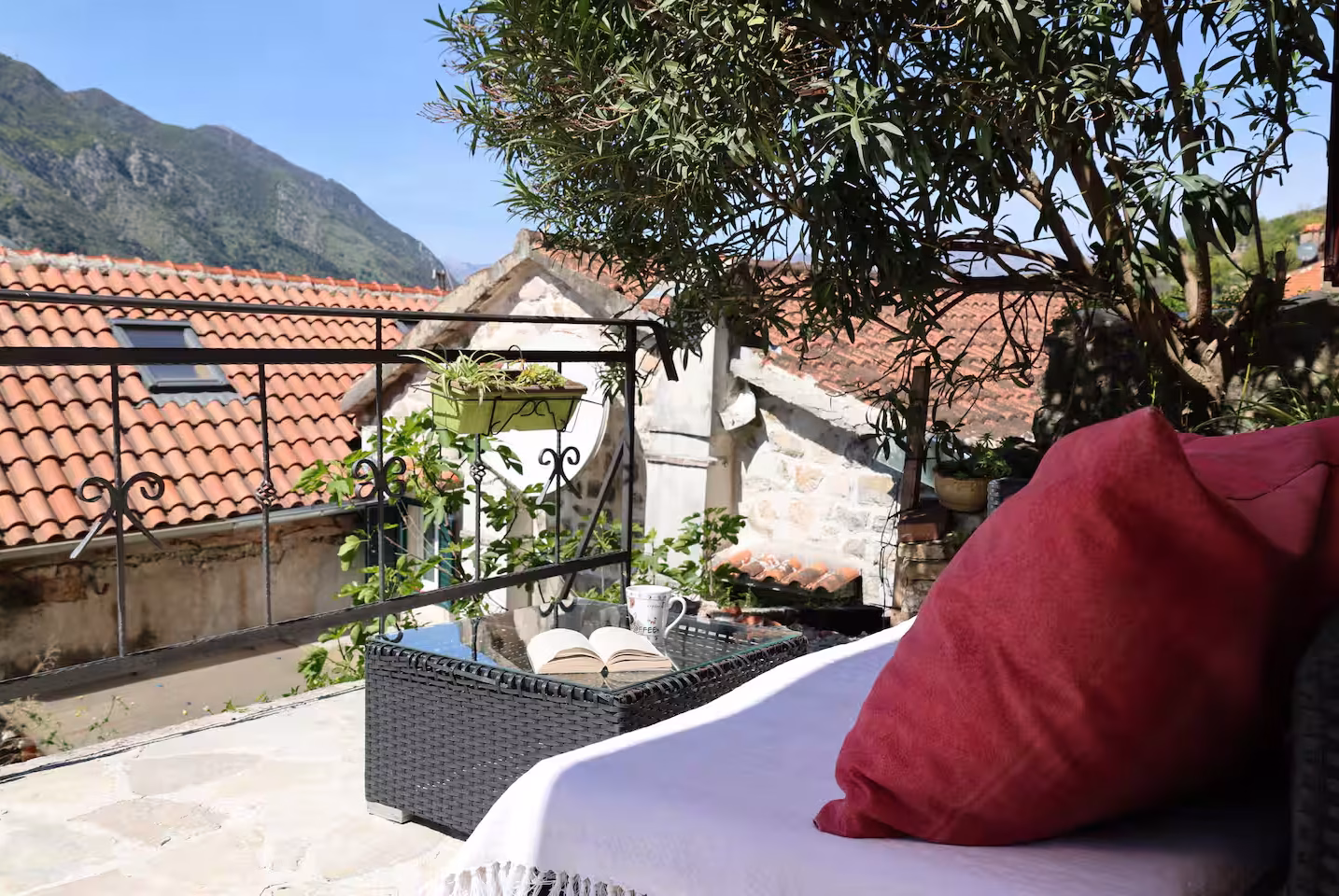Mawar accommodation in Kotor Old Town – photo 100