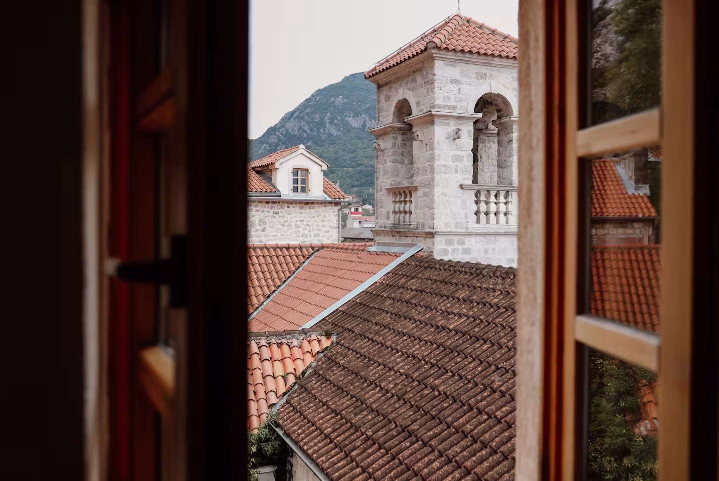 Angkasa accommodation in Kotor Old Town – photo 12