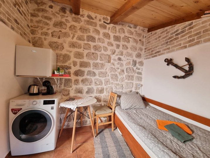 Raksasa accommodation in Kotor Old Town – photo 15
