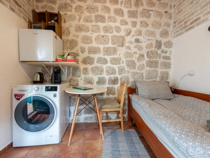 Raksasa accommodation in Kotor Old Town – photo 22