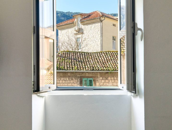 Artemis & Apollo Umbrella accommodation in Kotor Old Town – photo 23