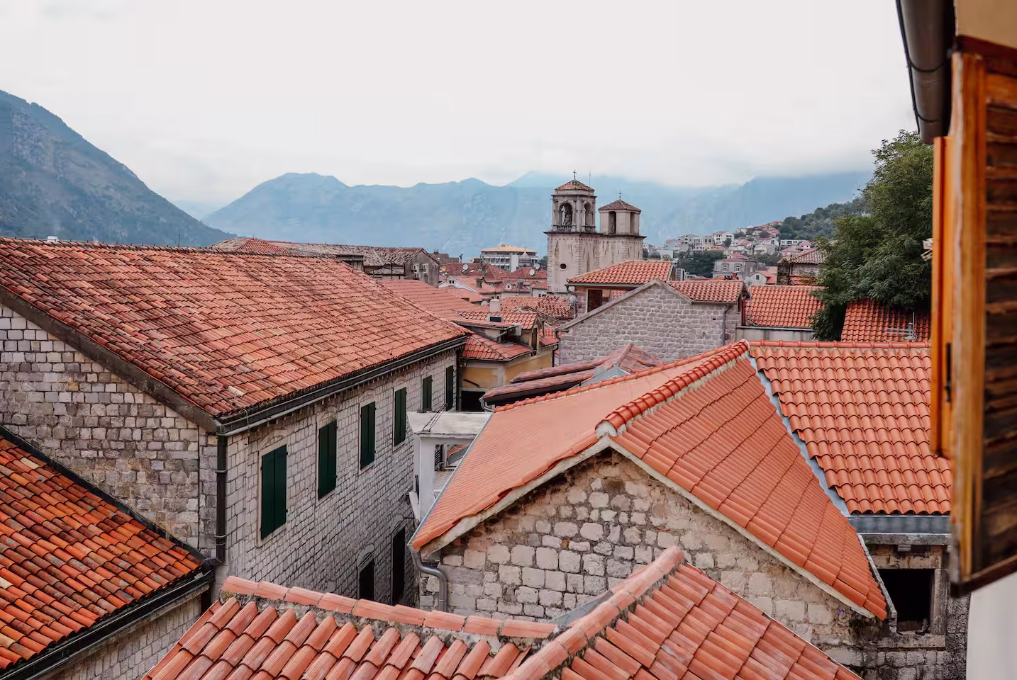 Angkasa accommodation in Kotor Old Town – photo 25