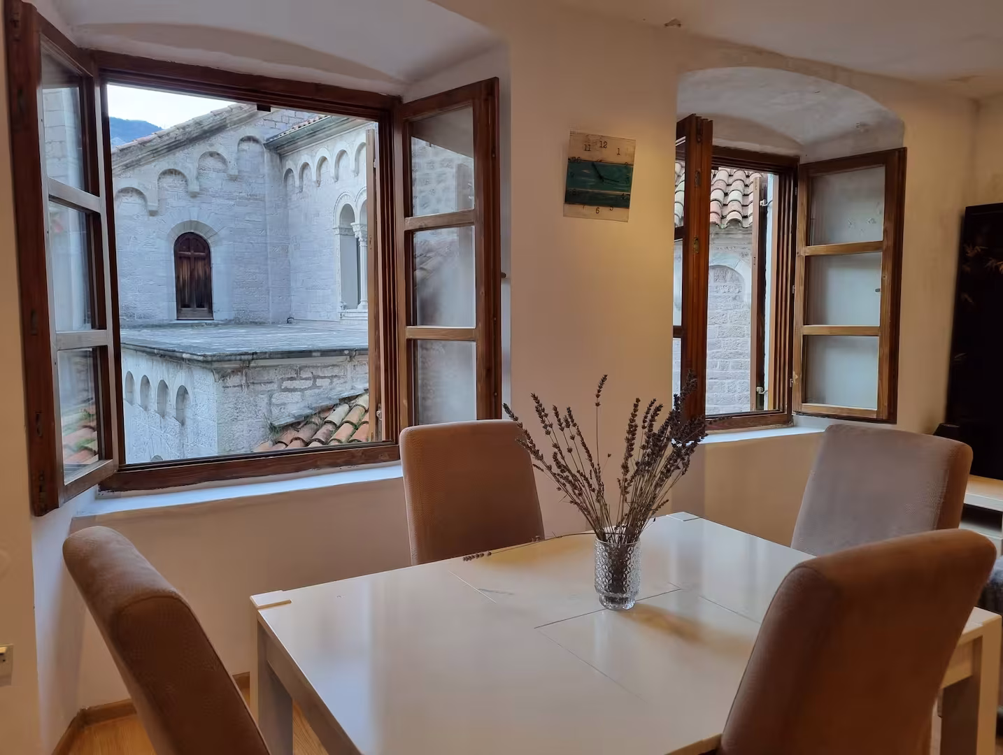 Yang accommodation in Kotor Old Town – photo 28