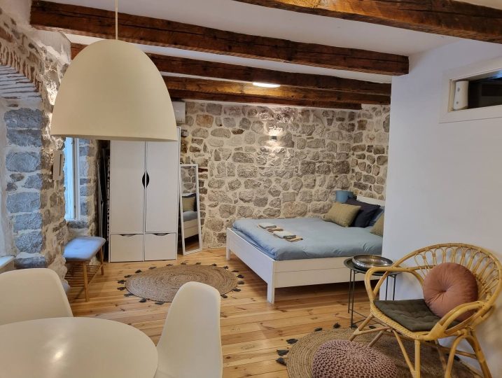 Raksasa accommodation in Kotor Old Town – photo 30