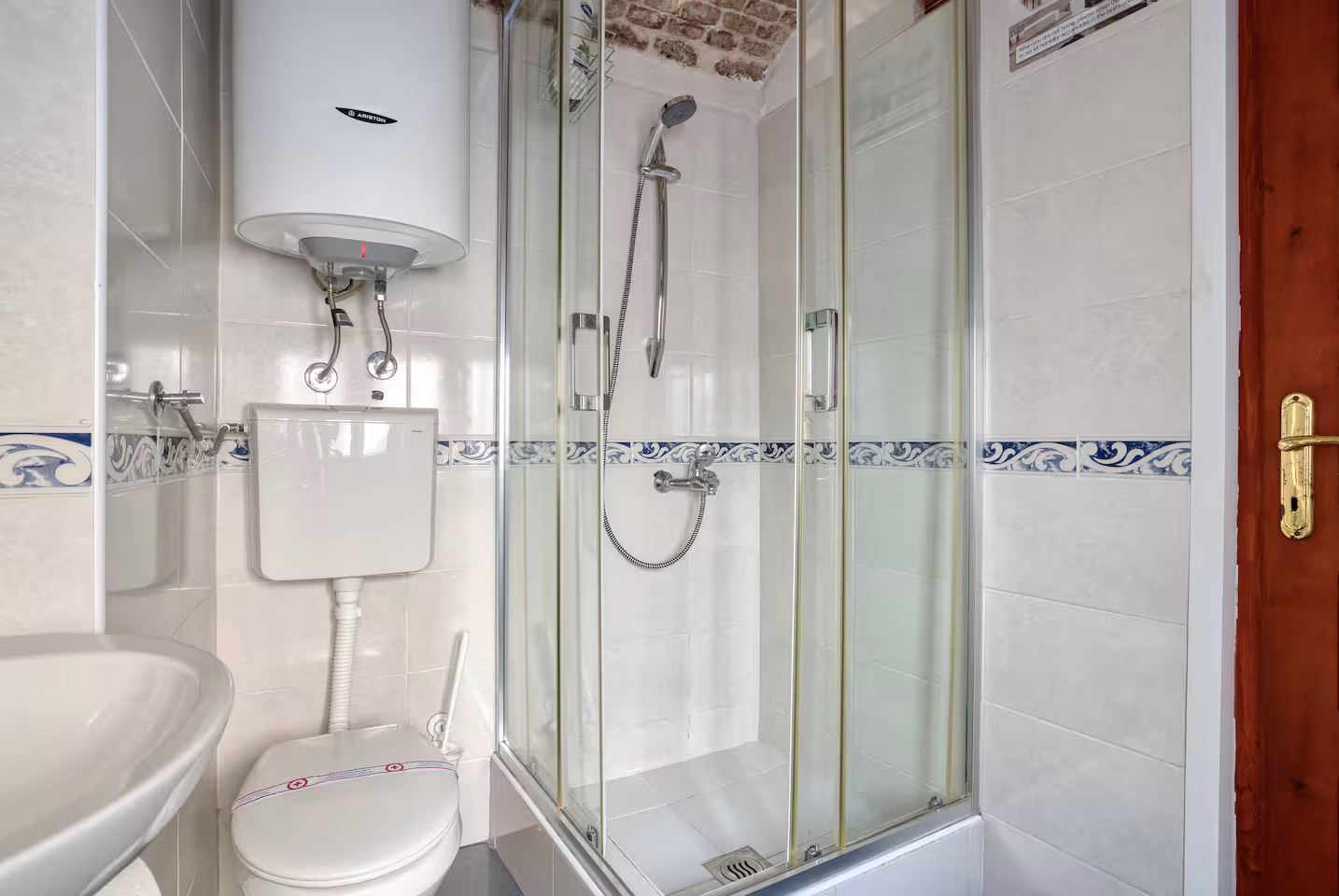 Candra accommodation in Kotor Old Town – photo 31