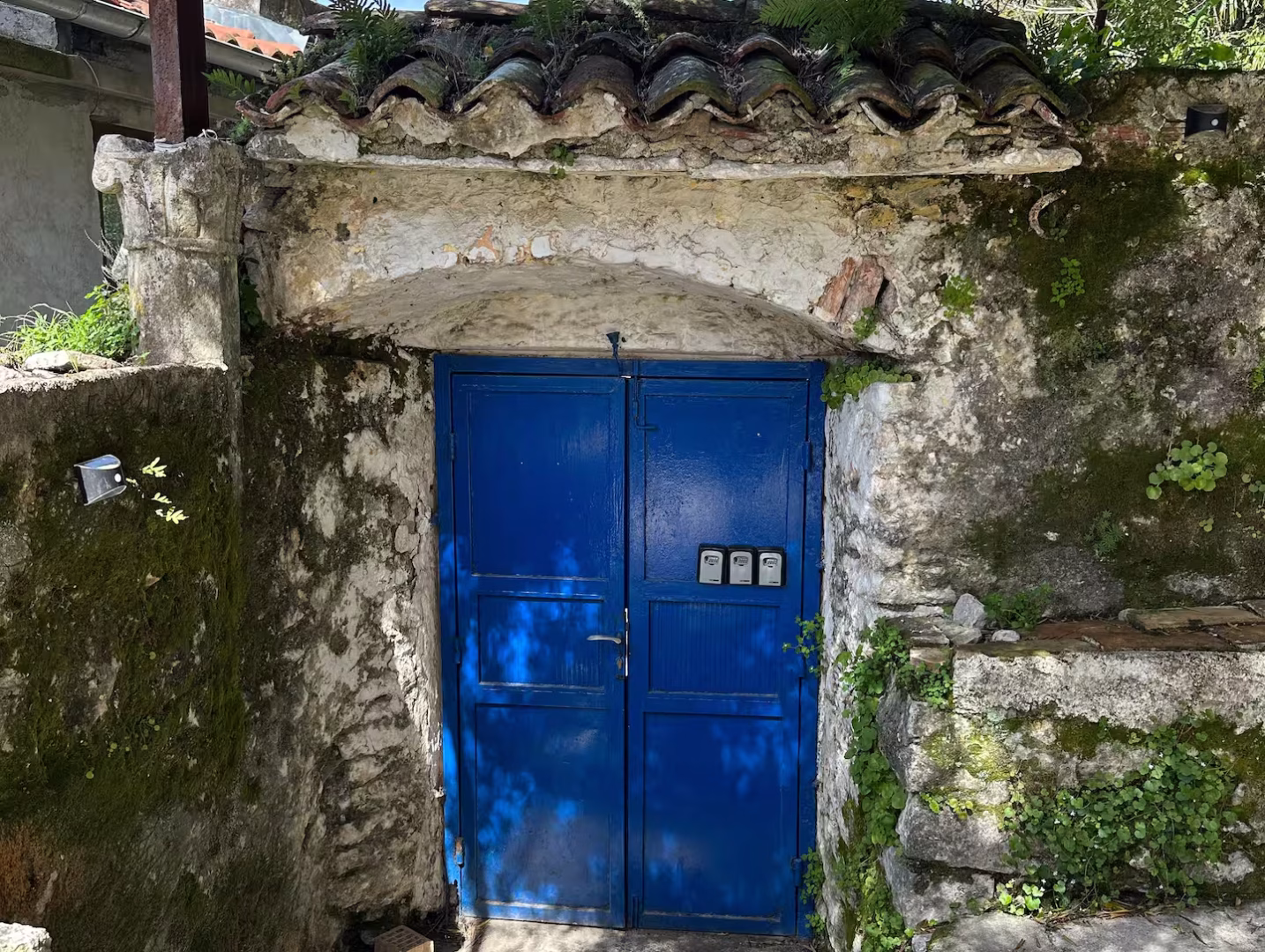 Arch accommodation in Kotor Old Town – photo 32