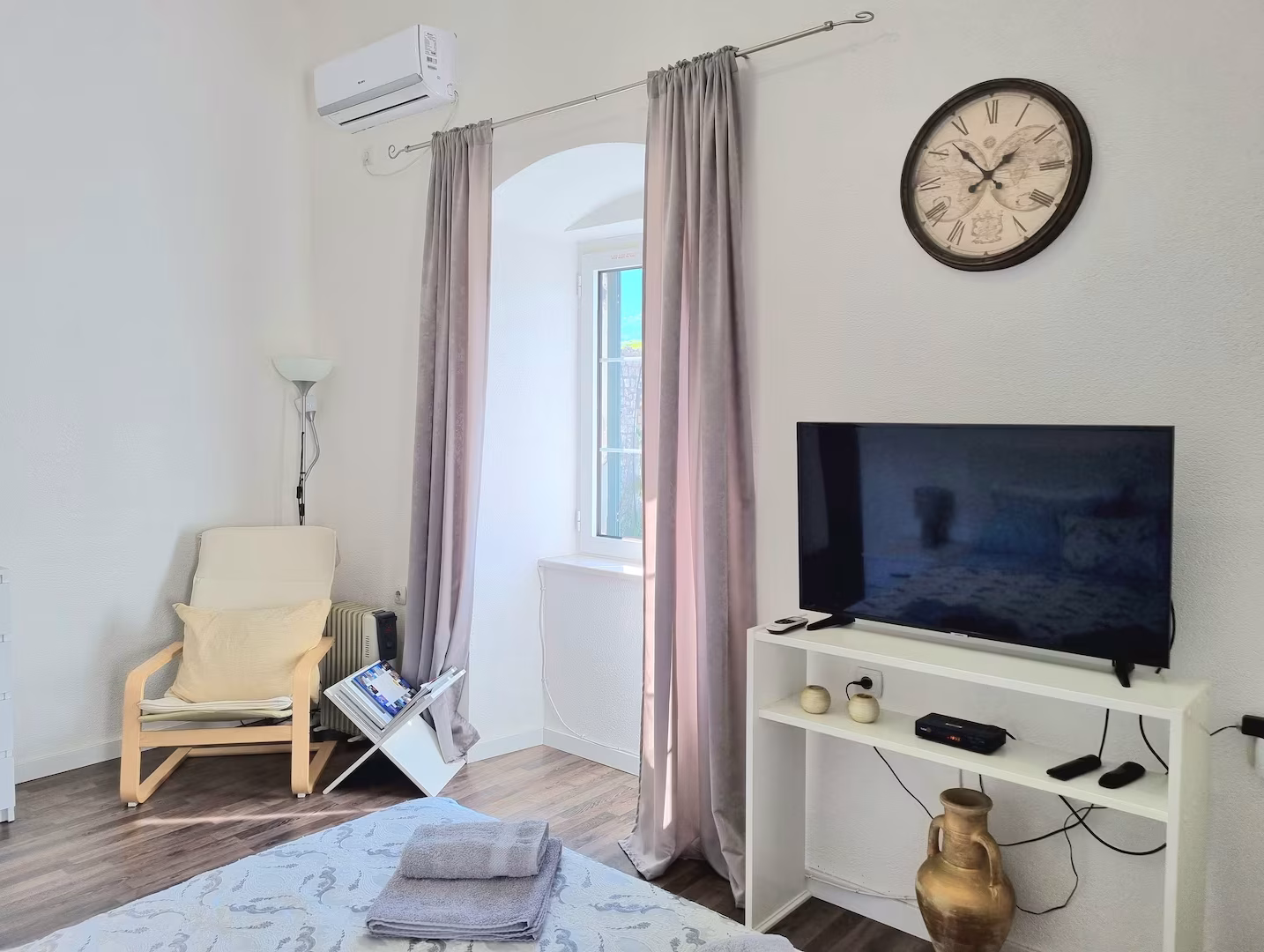 White Lily accommodation in Kotor Old Town – photo 32