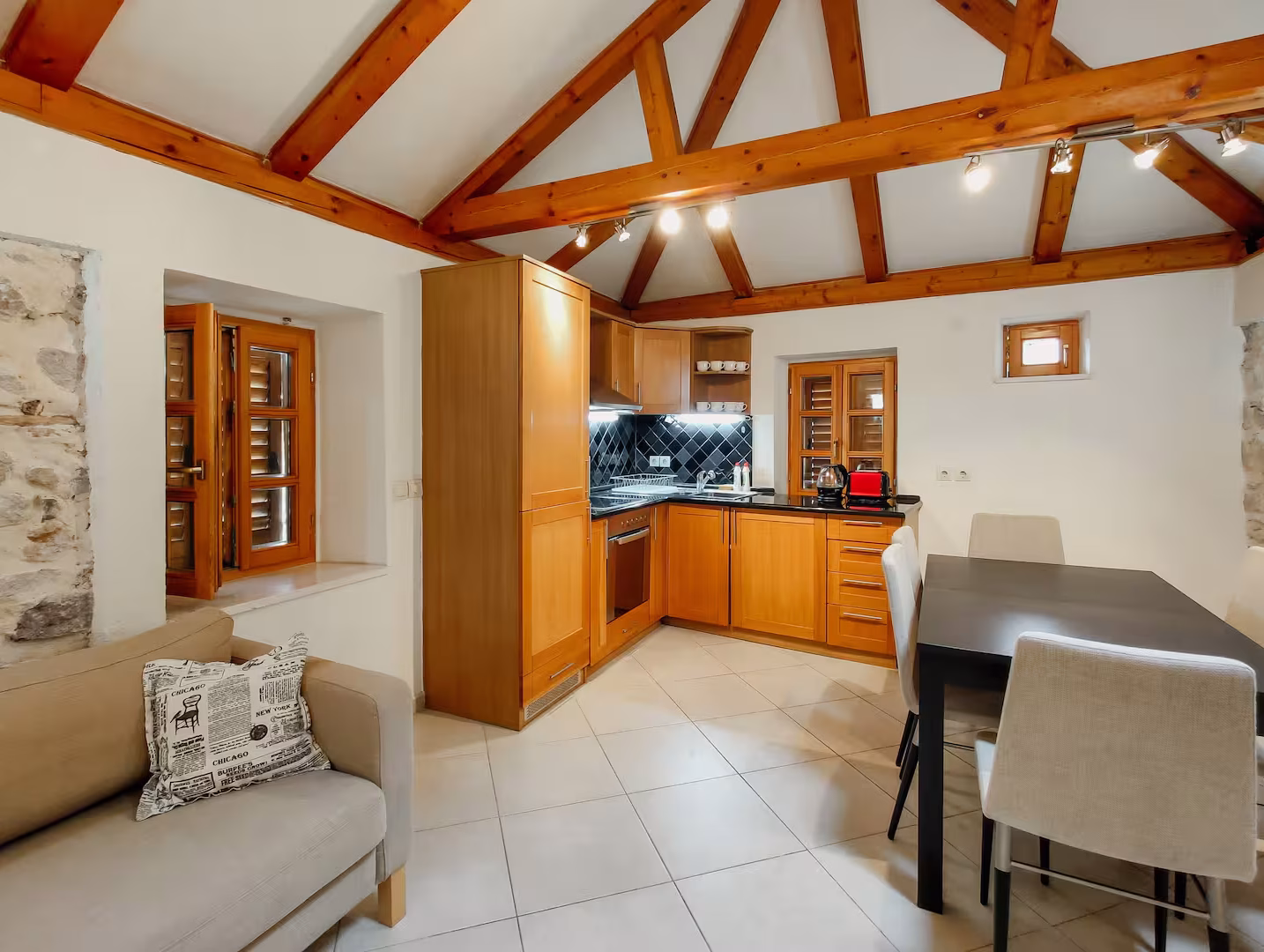 Angkasa accommodation in Kotor Old Town – photo 34