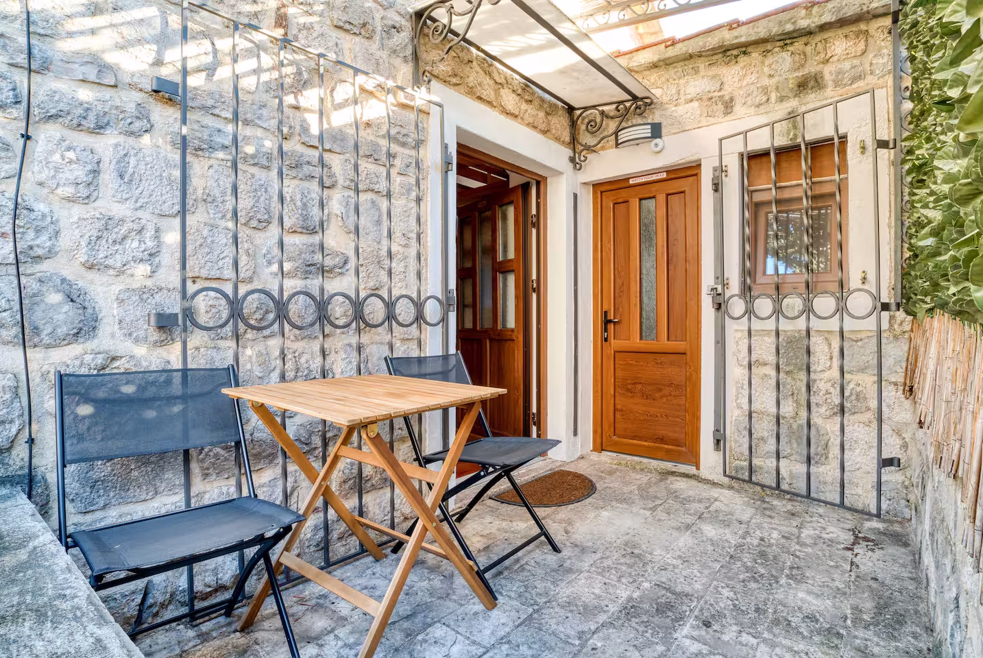 Matahari accommodation in Kotor Old Town – photo 35