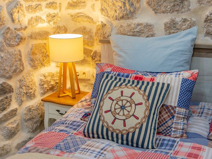 Raksasa accommodation in Kotor Old Town – photo 37