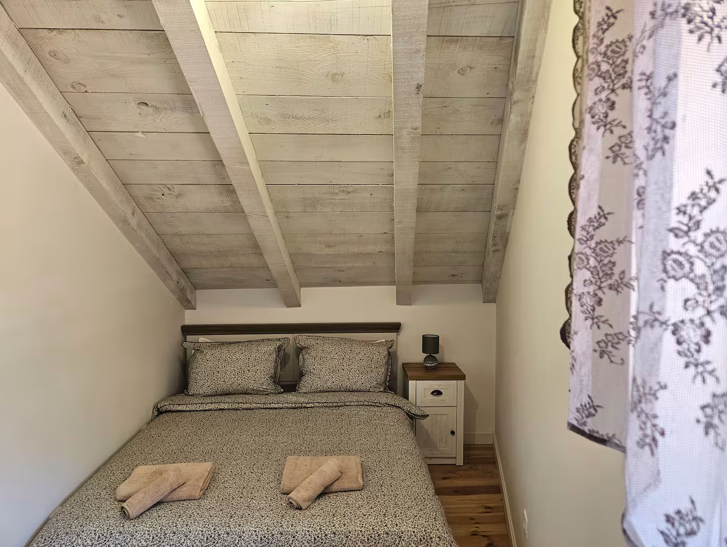 Main Square accommodation in Kotor Old Town – photo 39