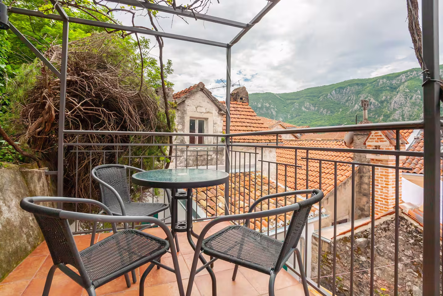 Kecil Dua accommodation in Kotor Old Town – photo 40