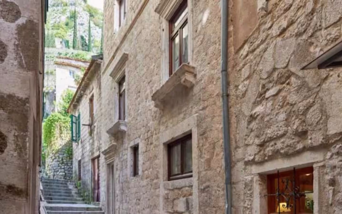 Poseidon accommodation in Kotor Old Town – photo 41