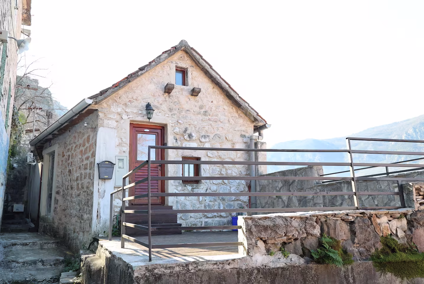 Greta accommodation in Kotor Old Town – photo 48