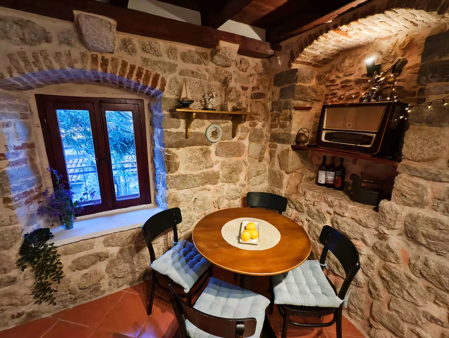 Mawar accommodation in Kotor Old Town – photo 52