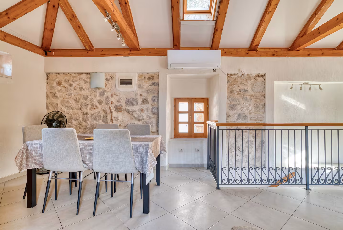 Angkasa accommodation in Kotor Old Town – photo 56