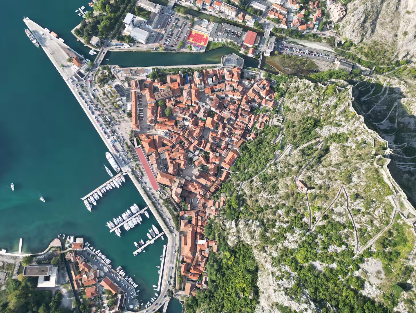 Pluto accommodation in Kotor Old Town – photo 79