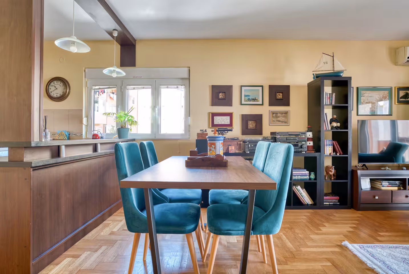 Traveler accommodation in Kotor – photo 42