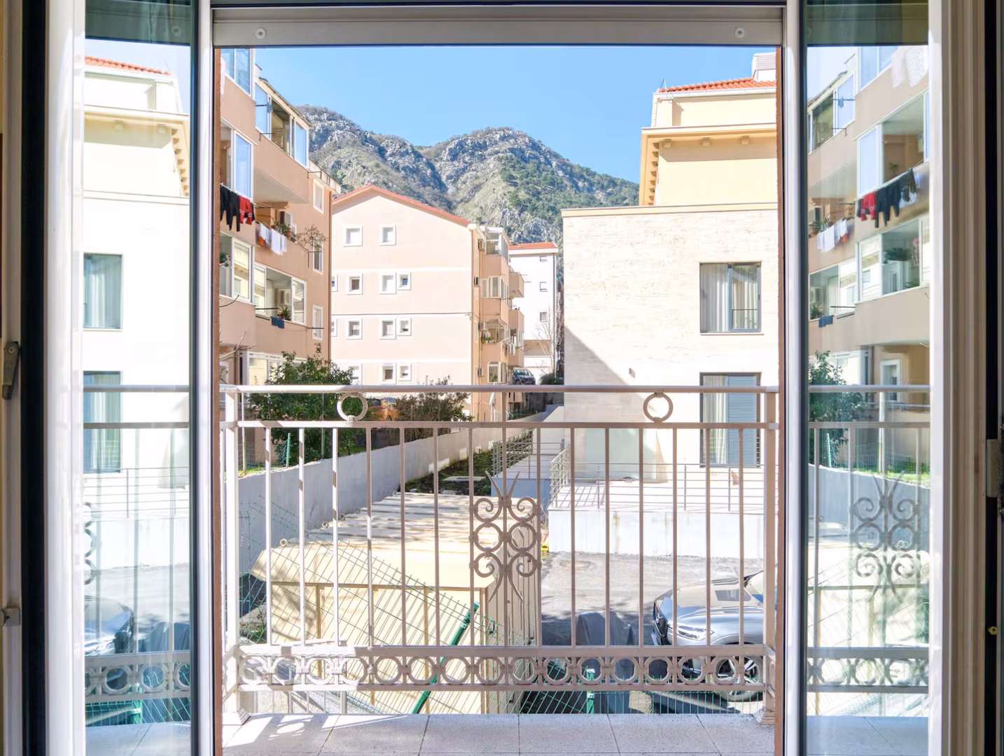 Traveler accommodation in Kotor – photo 52
