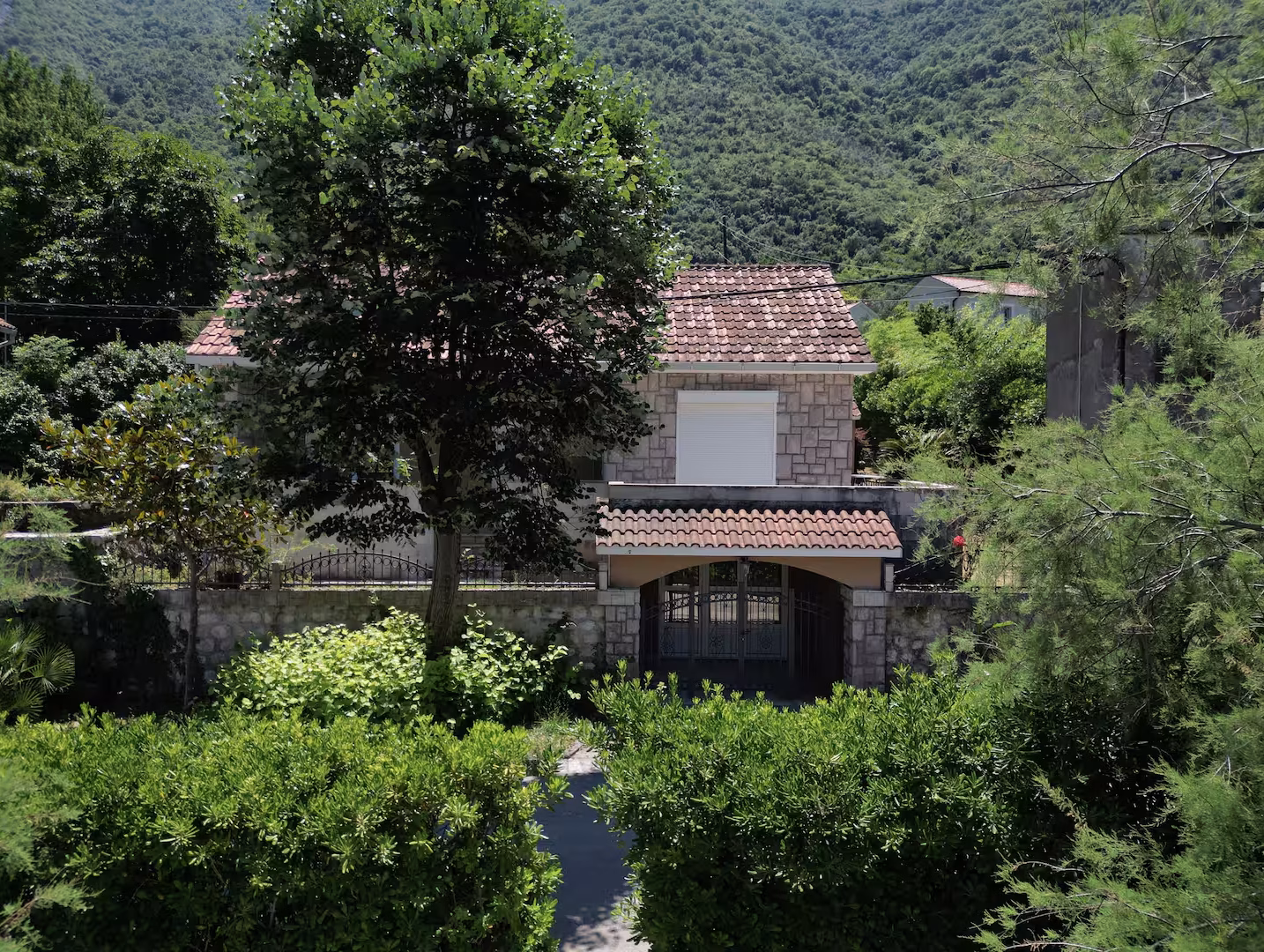 Stolivood accommodation in Stoliv, Bay of Kotor – photo 97